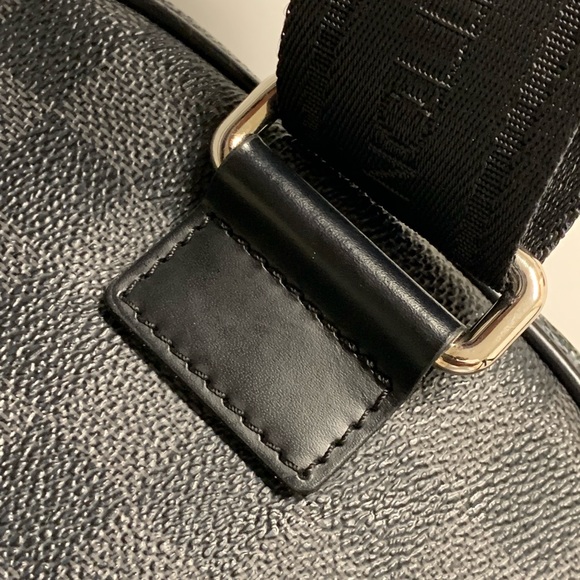 Louis Vuitton Outdoor belt bag used gently - Picture 4 of 8